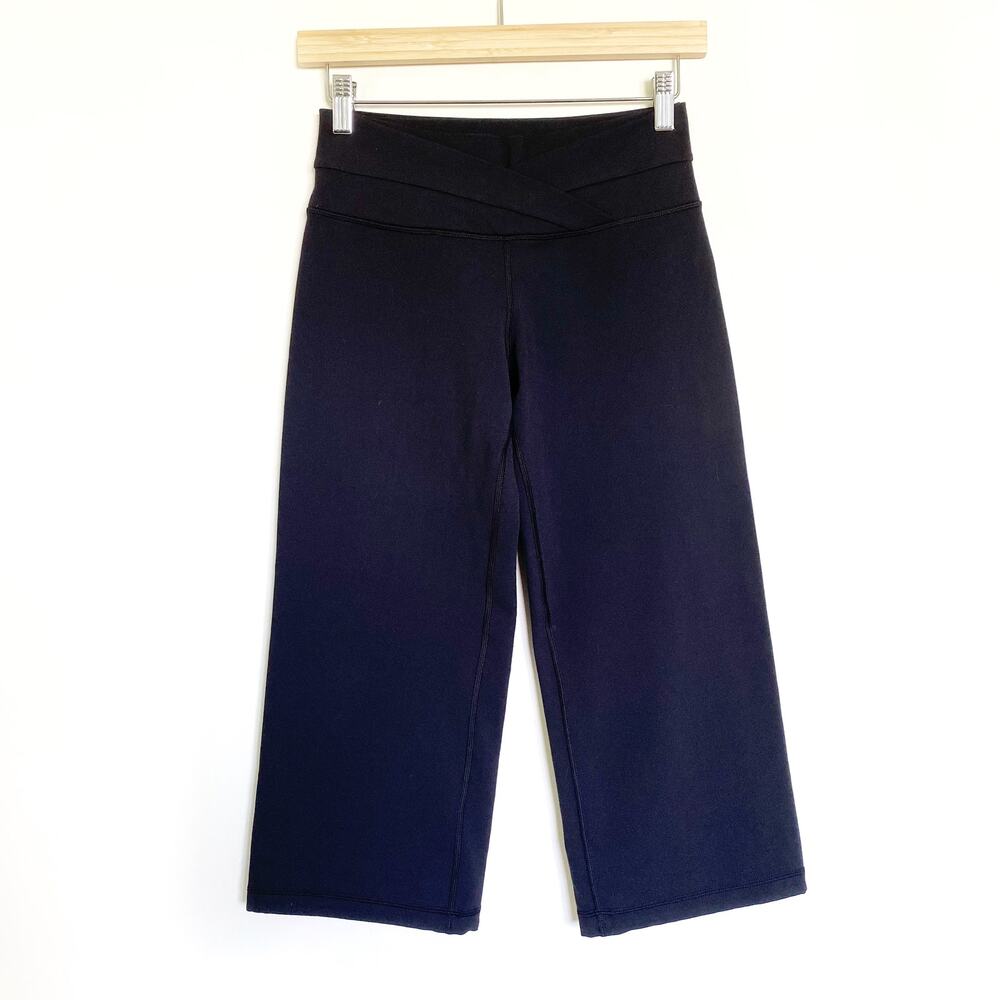 Lululemon Criss Cross Waist Wide Leg Capri Legging Pants Black